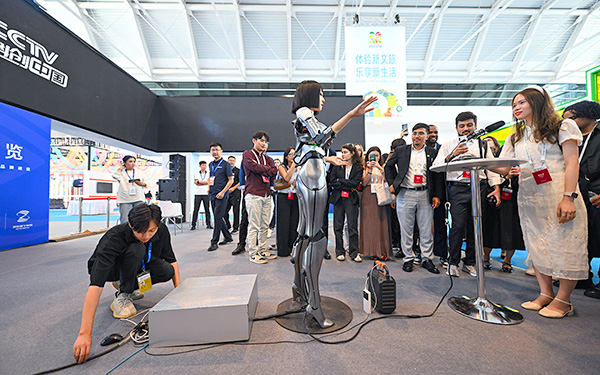 上海展会搭建团队需要哪些技能才能应对突发状况？