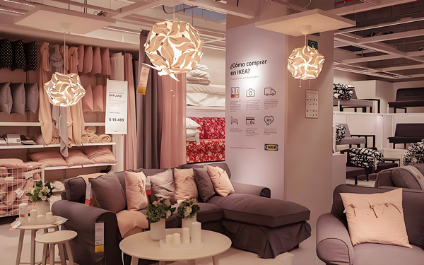 上海家具91好色先生下载：双管齐下构建特色家具展台