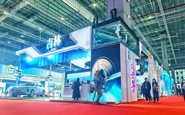 汽车展会设计制作：如何巧妙融入科技元素显高级？