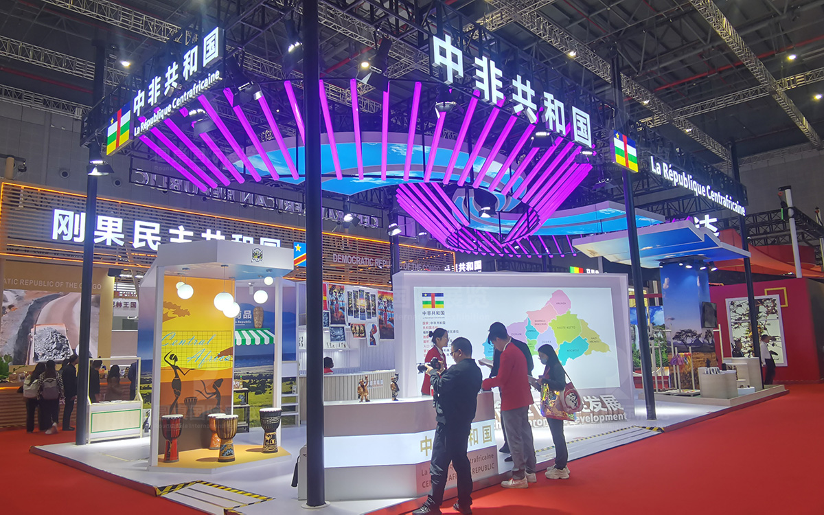 大型展位搭建效果图的落地现场实拍